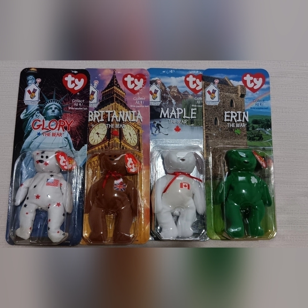 Never OPen Mc. Donald's 1999 TY Beanie Babies International Set collection of 4